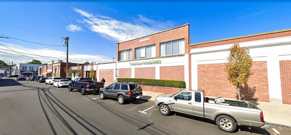 26 Arcadia Rd, Old Greenwich, CT for lease - Building Photo - Image 1 of 4
