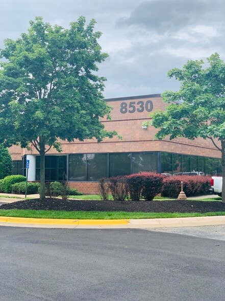 8500 Cinder Bed Rd, Lorton, VA à louer - Photo du bâtiment - Image 3 de 24