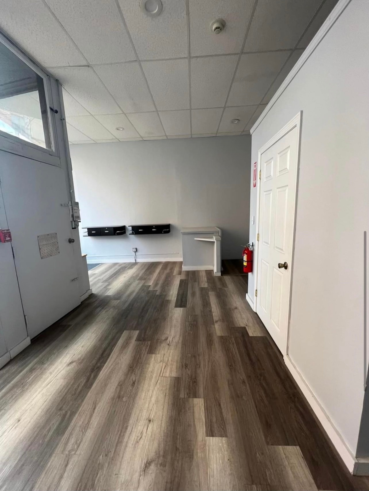 105 Blackstone Ave, Pawtucket, RI for lease Interior Photo- Image 1 of 2