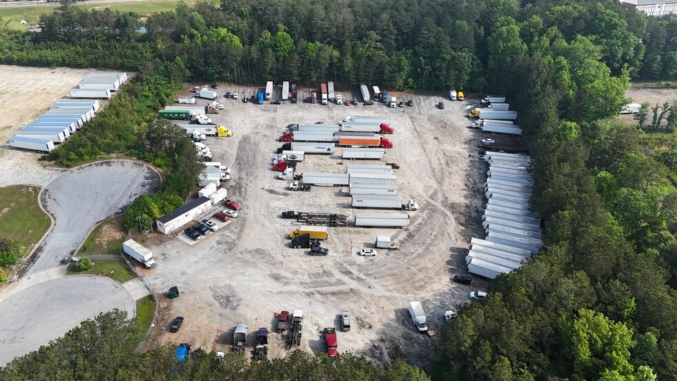 5166 John G Glover Ind Ct, Ellenwood, GA for lease - Building Photo - Image 2 of 5