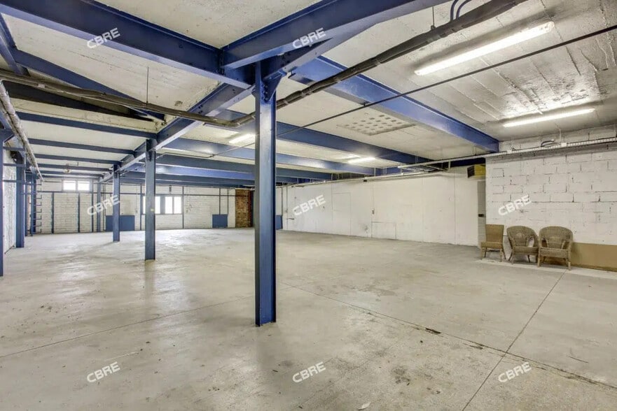 Flex in Gentilly for lease - Interior Photo - Image 3 of 14