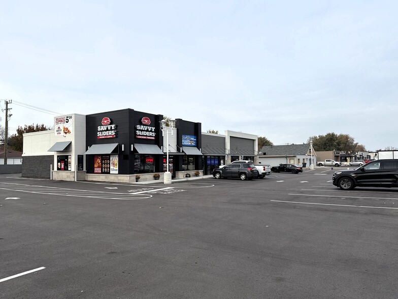 31301 Harper Ave, Saint Clair Shores, MI for lease - Building Photo - Image 3 of 12