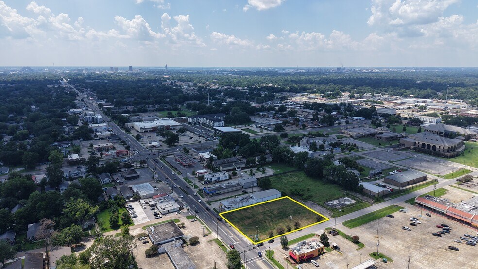 5229 Government St, Baton Rouge, LA à vendre - Photo du bâtiment - Image 3 de 9