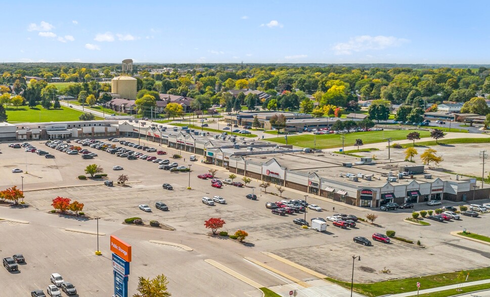 4801-4915 Washington Ave, Racine, WI à vendre - Photo du bâtiment - Image 1 de 1