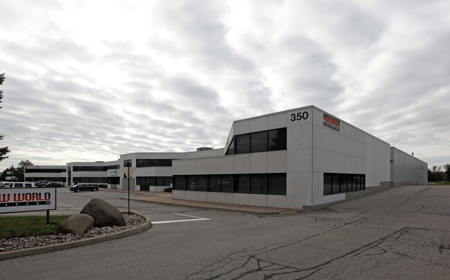 Plus de détails pour 350 Britannia Rd E, Mississauga, ON - Industriel à louer