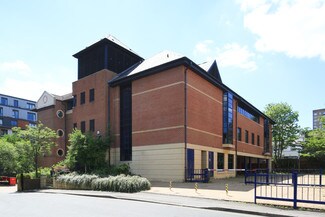 Plus de détails pour Clarendon Rd, Redhill - Bureau à louer