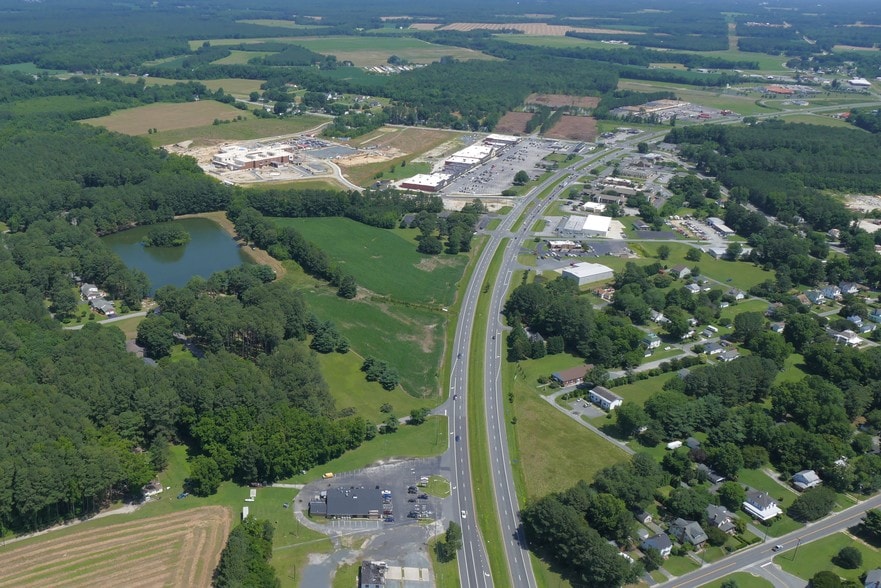 25576 Lankford Hwy, Onley, VA à vendre - Photo du bâtiment - Image 1 de 3
