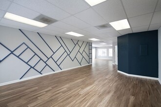 7433 Herschel Ave, La Jolla, CA for lease Interior Photo- Image 2 of 6