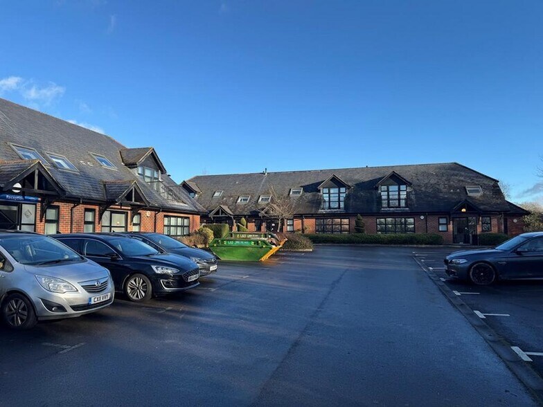 The Sawmills, Southampton à vendre - Photo du bâtiment - Image 2 de 4