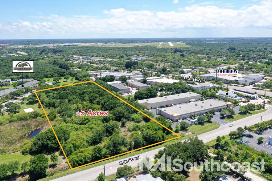 1935 45th St, Vero Beach, FL à vendre - Aérien - Image 1 de 2