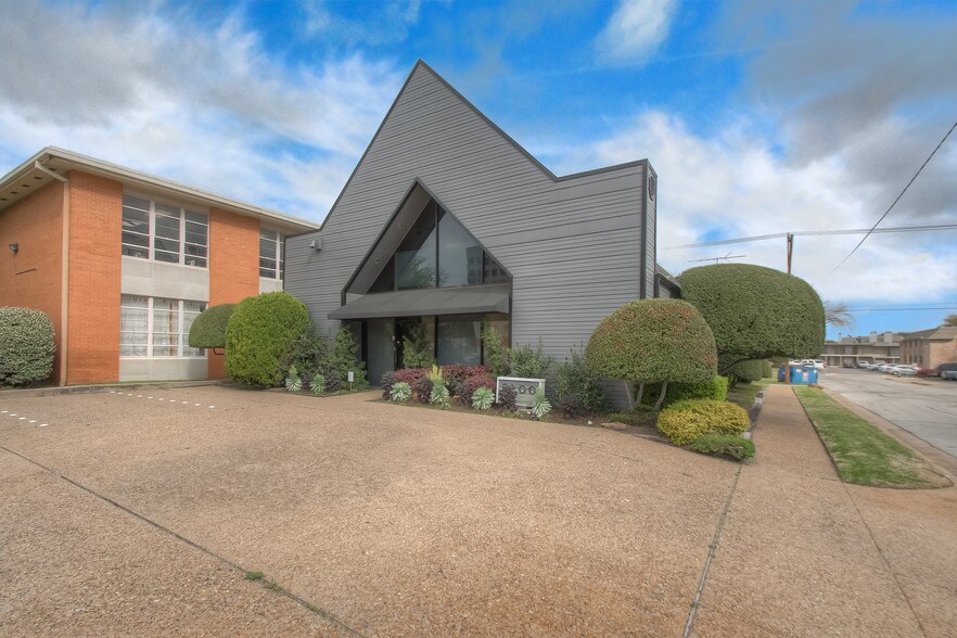 3200 W 4th St, Fort Worth, TX à vendre - Photo du bâtiment - Image 1 de 28