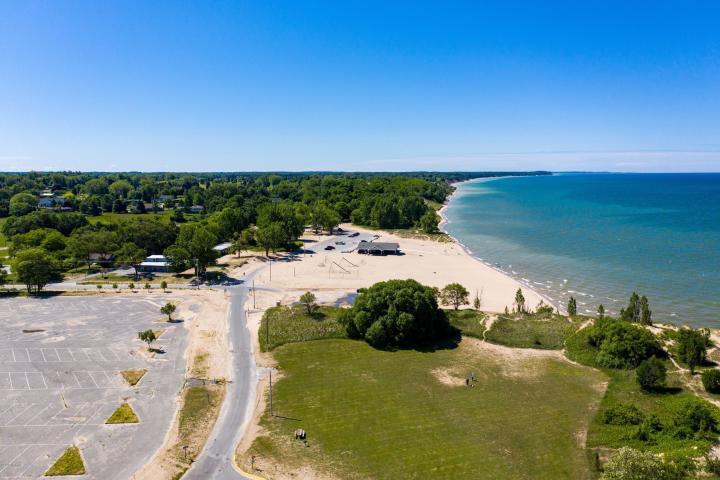 101 S Lakeshore Dr, Manistee, MI à vendre - Aérien - Image 1 de 1