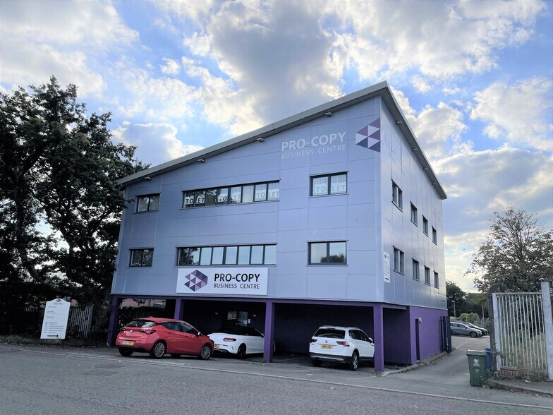 Parc Ty Glas, Cardiff for lease - Building Photo - Image 1 of 4