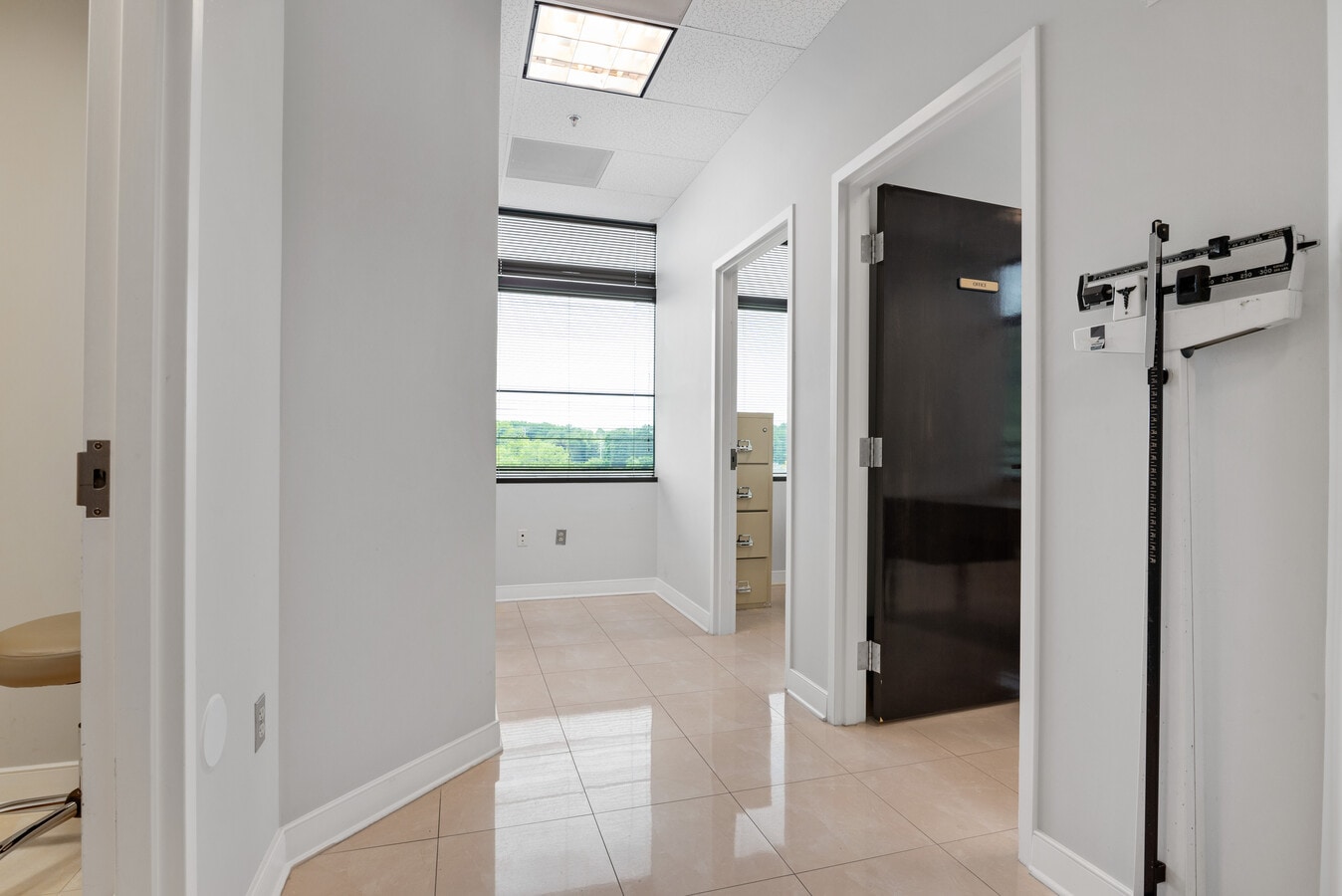 12200 Annapolis Rd, Glenn Dale, MD 20769 - Unité 233 -  - Photo intérieure - Image 2 of 6