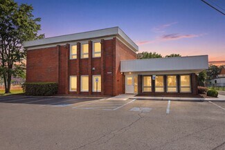 Plus de détails pour 1568 Woodbourne Rd, Levittown, PA - Bureau à vendre