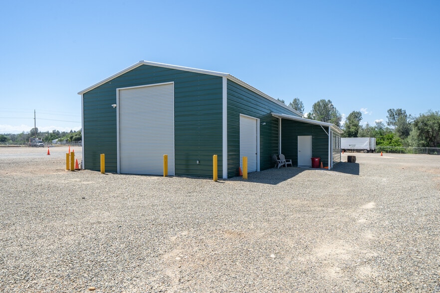 8025 Eastside Rd, Redding, CA for lease - Building Photo - Image 2 of 7