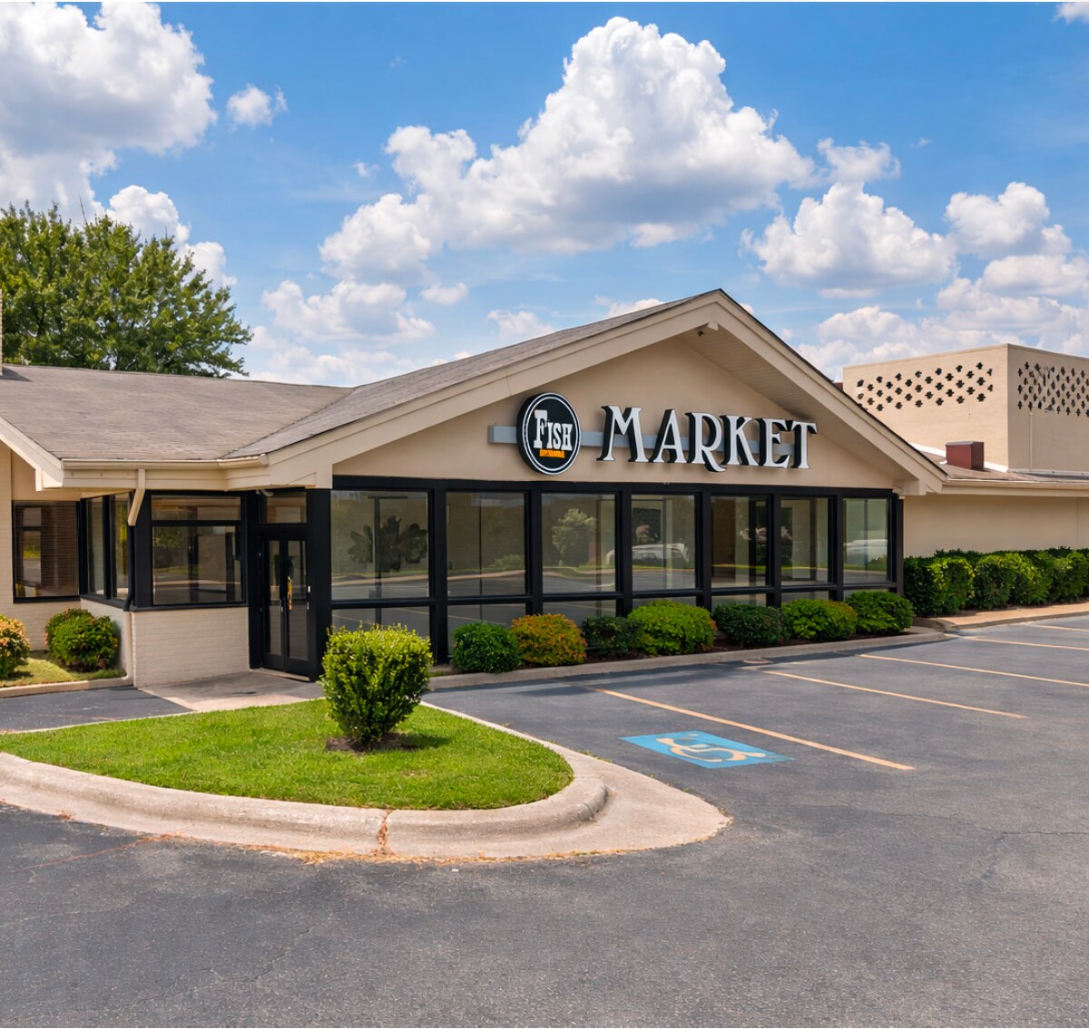 835 S Main St, Kernersville, NC à louer Photo principale- Image 1 de 4