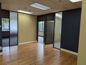 32-54 Ashwarren Rd, Toronto, ON for lease Interior Photo- Image 2 of 14