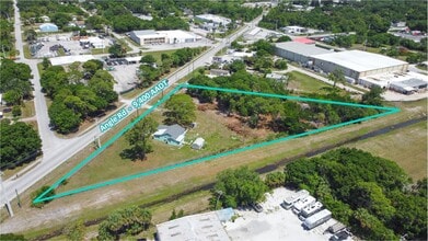 713 Angle Rd, Fort Pierce, FL for lease Interior Photo- Image 2 of 17