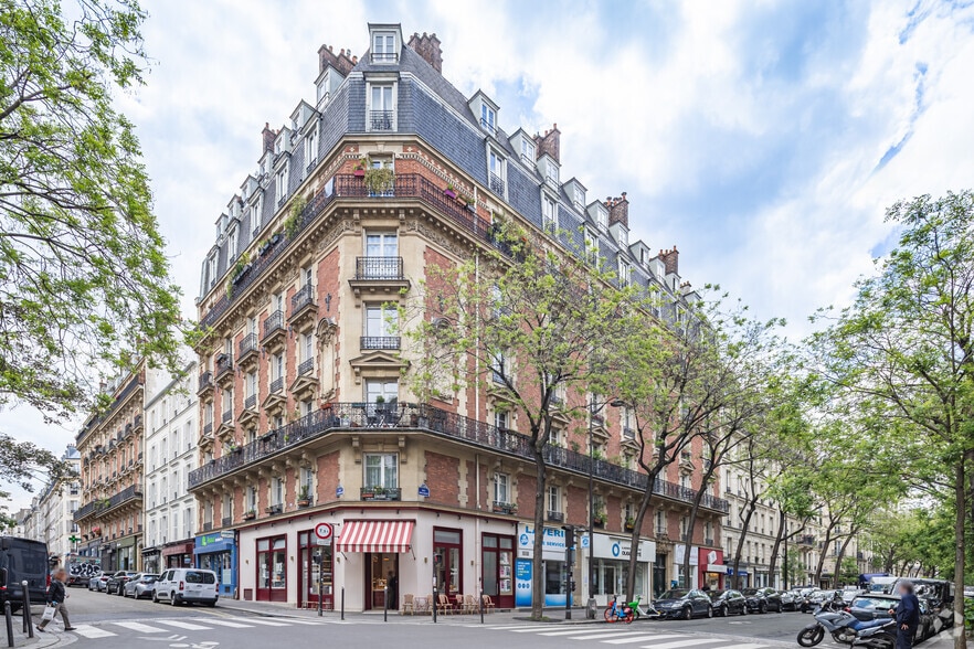 22 Rue Brochant, Paris for lease - Primary Photo - Image 1 of 8
