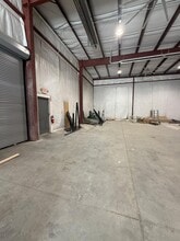 10691 Kenwood Rd, Cincinnati, OH à louer Photo intérieure- Image 2 de 5