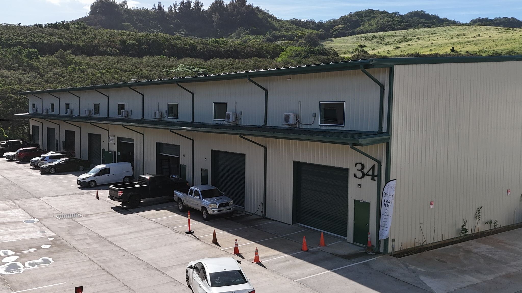 201 Kapaa Quarry Rd, Kailua, HI à louer Photo du bâtiment- Image 1 de 6