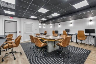 160-164 N 2nd St, Philadelphia, PA for lease Interior Photo- Image 2 of 19