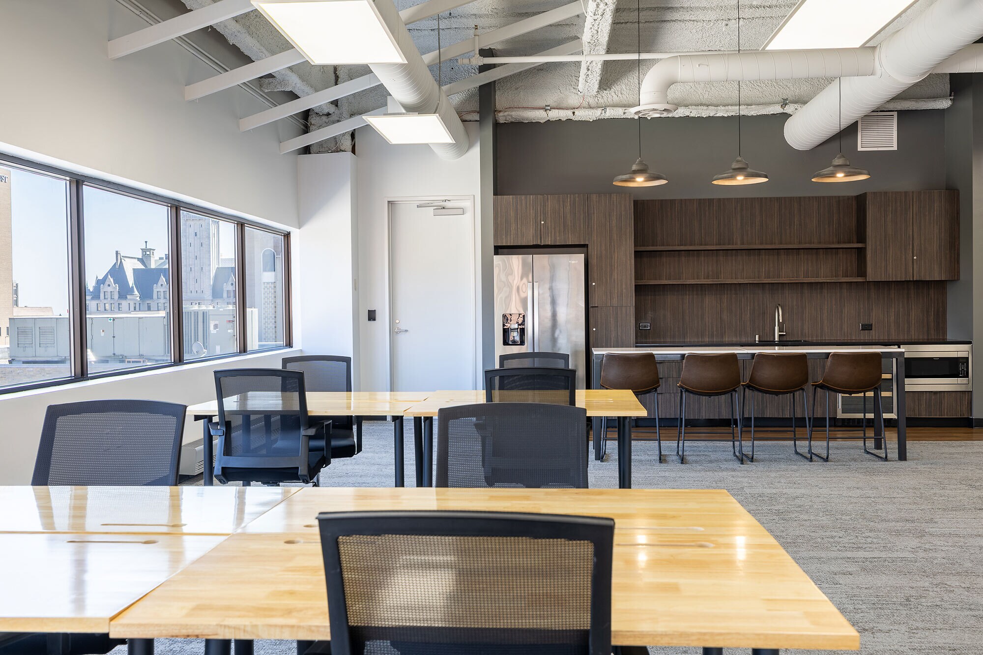 790 N Milwaukee St, Milwaukee, WI for lease Interior Photo- Image 1 of 12