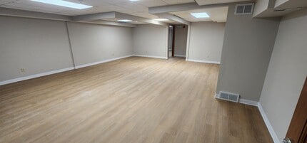 450 S Durkin Dr, Springfield, IL à louer Photo du bâtiment- Image 1 de 6