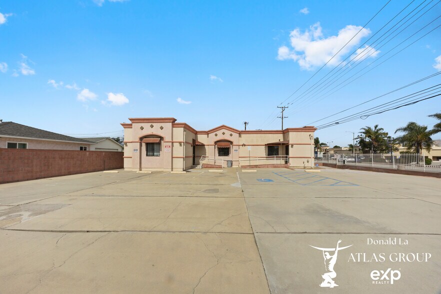 10405 Lower Azusa Rd, Temple City, CA à vendre - Photo du bâtiment - Image 2 de 12