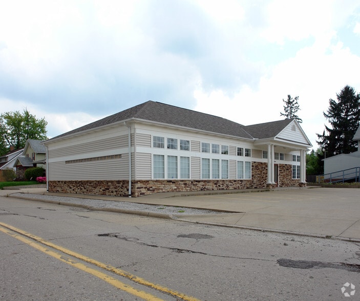 1410-1420 W State St, Alliance, OH for sale - Primary Photo - Image 2 of 11