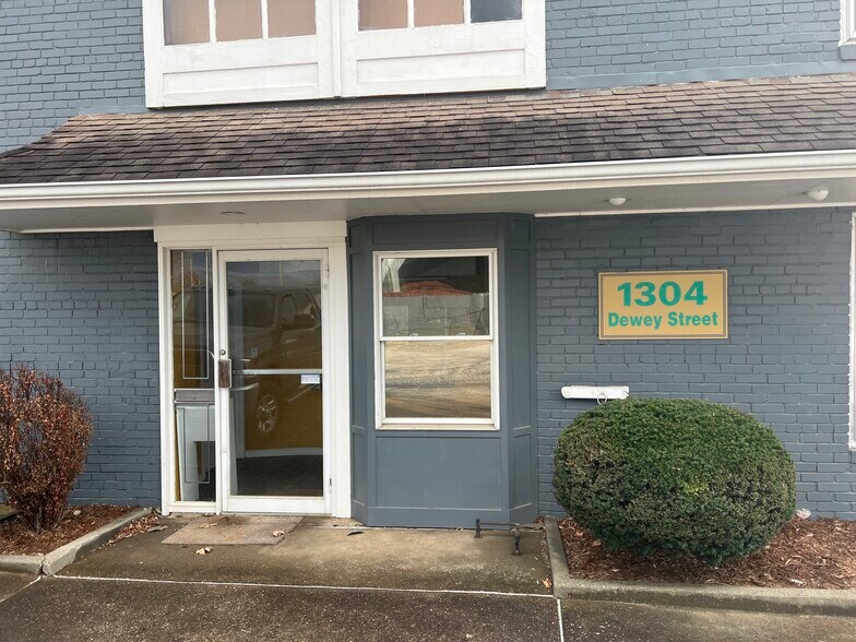 1110 Dewey St, New Albany, IN à vendre - Photo du bâtiment - Image 2 de 48