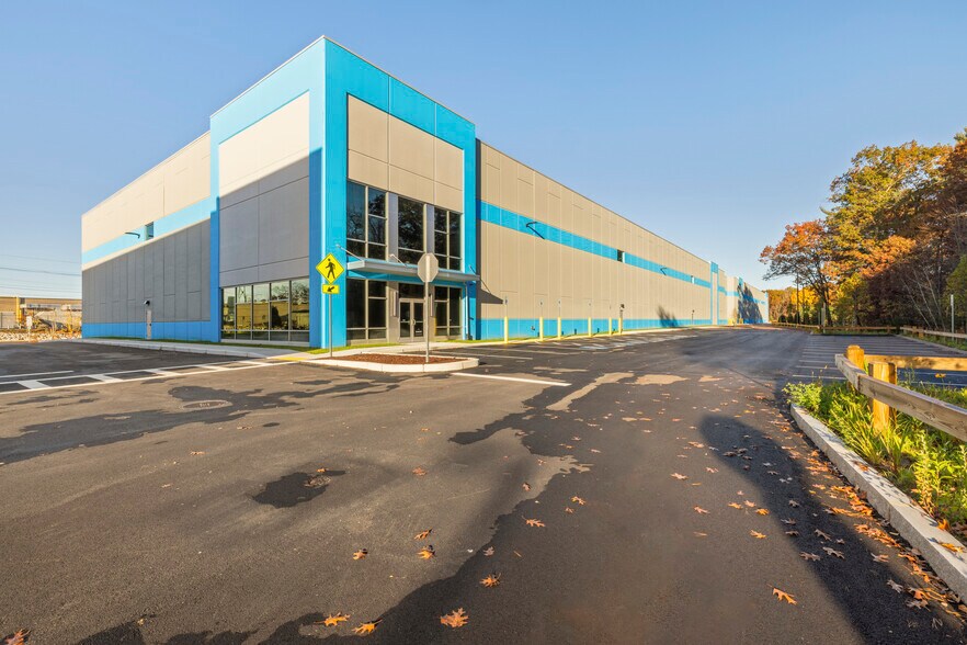 38 Upton Dr, Wilmington, MA à louer - Photo intérieure - Image 1 de 6