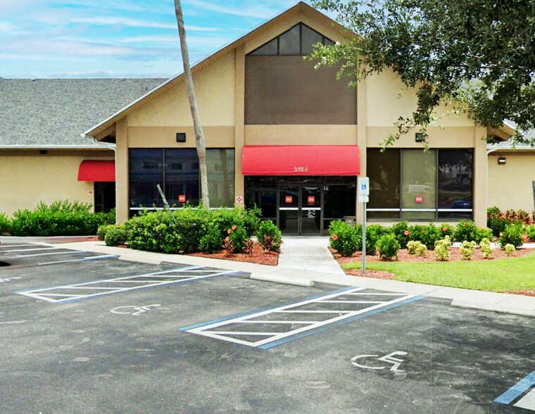 3195 Tamiami Trl, Port Charlotte, FL à vendre - Photo du bâtiment - Image 2 de 3