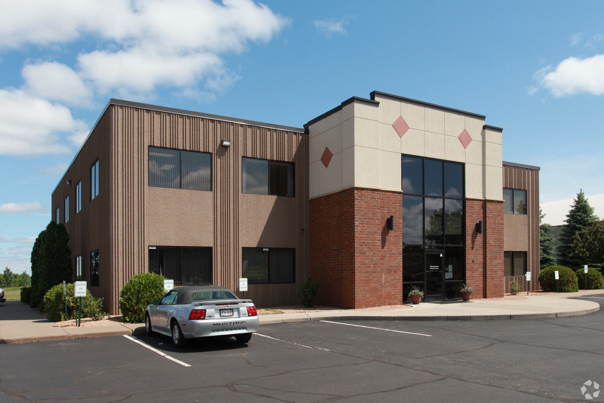 644 Brakke Dr, Hudson, WI for sale Primary Photo- Image 1 of 7