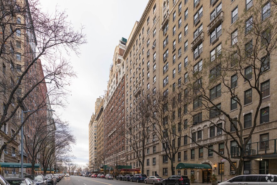 325 W 86th St, New York, NY à vendre - Photo du bâtiment - Image 1 de 1
