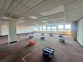 54-58 High St, Edgware for lease Interior Photo- Image 2 of 3