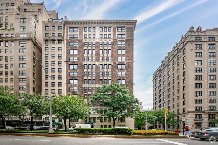 885 Park Ave, New York, NY à vendre - Photo du bâtiment - Image 1 de 13