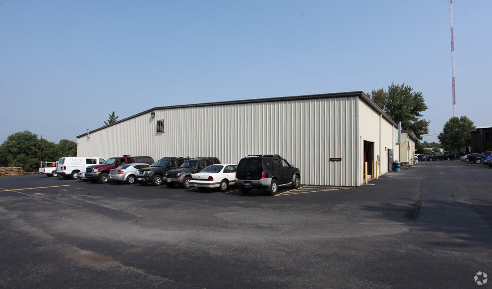 871 Commonwealth Ave, Hagerstown, MD for sale - Building Photo - Image 2 of 2