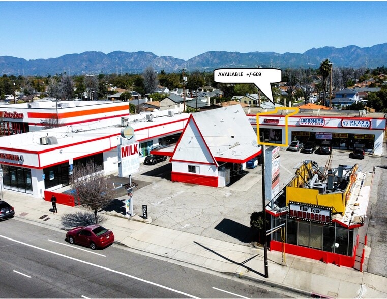 8620 Woodman Ave, Pacoima, CA for lease - Building Photo - Image 1 of 6