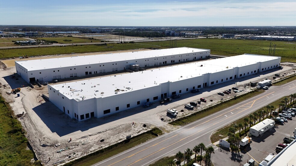 16815 Oriole Rd, Fort Myers, FL for lease - Construction Photo - Image 2 of 6