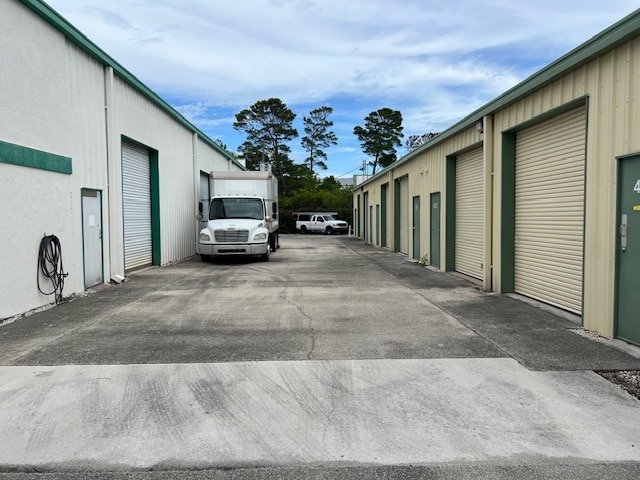 413 NE Baker Rd, Jensen Beach, FL for sale - Building Photo - Image 3 of 12