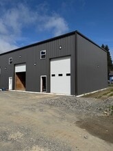 2001 Henson Rd, Mount Vernon, WA for lease Building Photo- Image 2 of 4