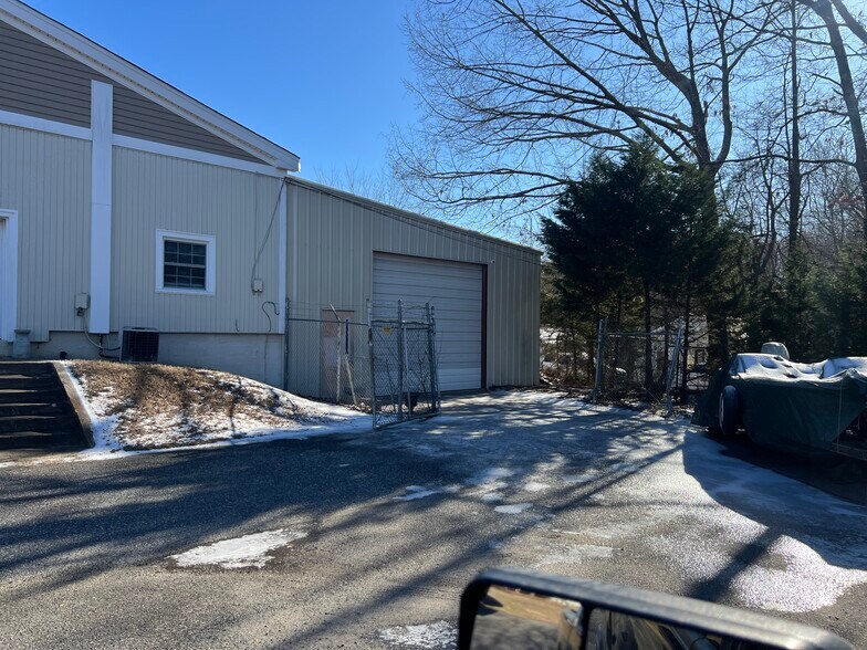 1418 S Marietta St, Gastonia, NC à louer - Photo du bâtiment - Image 3 de 8