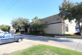 Plus de détails pour 1825 Monetary Ln, Carrollton, TX - Industriel à louer