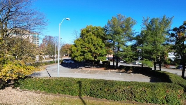 2299 Greenspring Drive, Timonium, MD à louer - Photo principale - Image 1 de 1