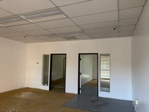 1250 Harbor Blvd, West Sacramento, CA for lease Interior Photo- Image 2 of 5