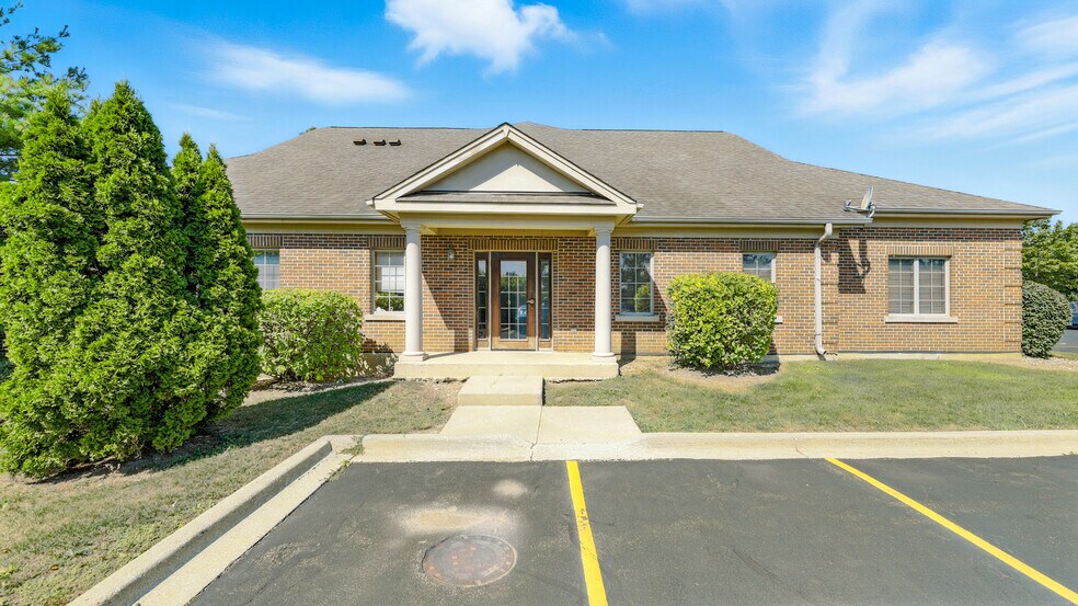 5 Executive Ct, South Barrington, IL à vendre - Photo du bâtiment - Image 2 de 7