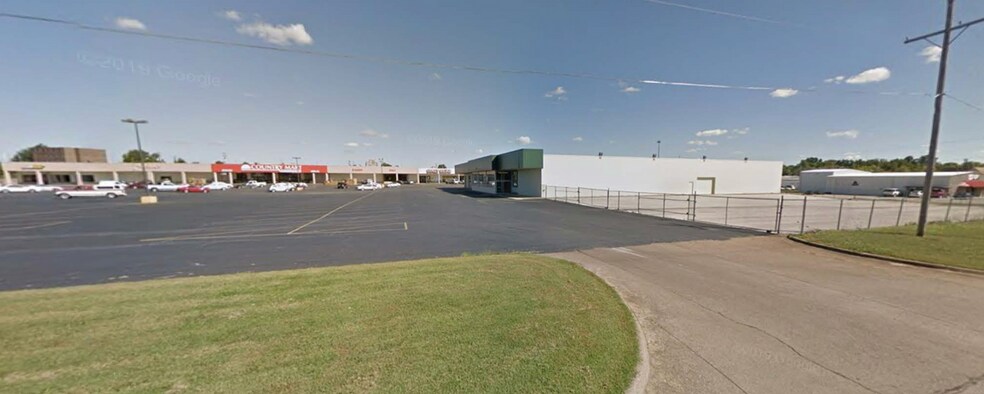 2110 Broadway Ave, Parsons, KS à louer - Photo du bâtiment - Image 3 de 4