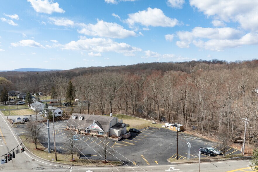 1663 Route 300, Newburgh, NY à vendre - Aérien - Image 2 de 11